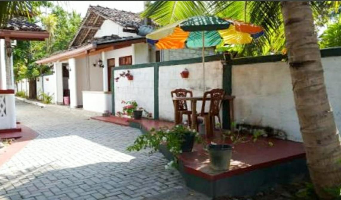 River Side Holiday Inn Weligama Eksteriør billede